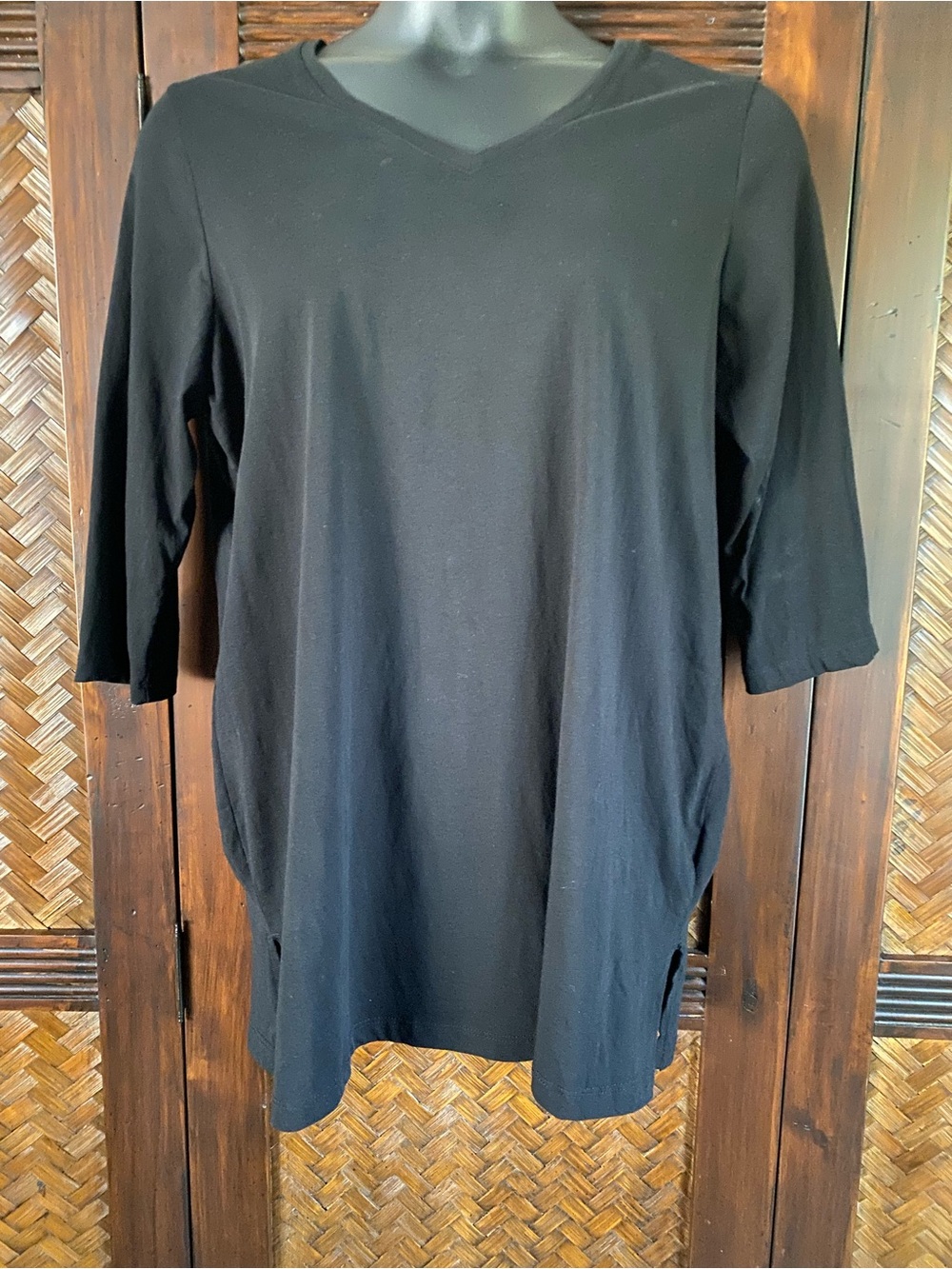 Woman Within - V-Neck & 3-4 sleeve tunic New